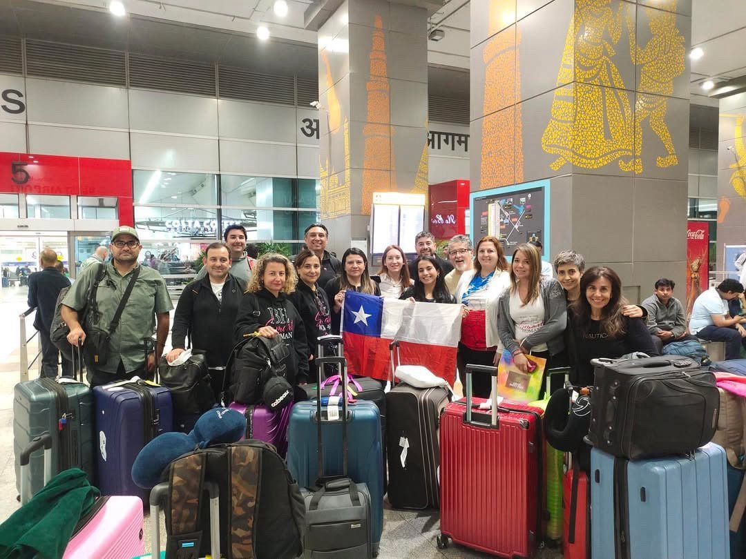 Grupo de viajeros en la India